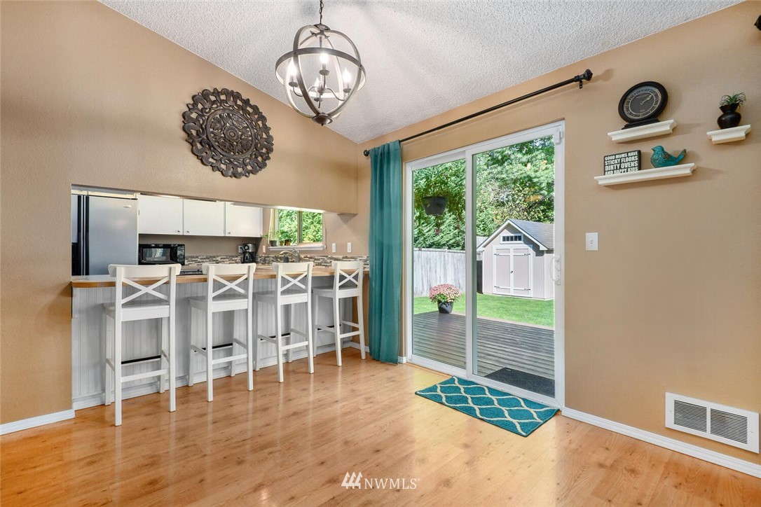 19240 146th Avenue Southeast Renton, WA 98058 - Photo 9 of 28 Gallery Image 9