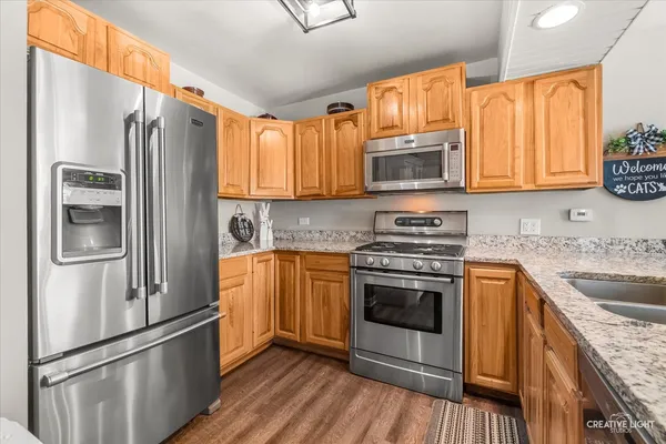 $875,000 | 42W534 Empire Road, St. Charles, IL 60175