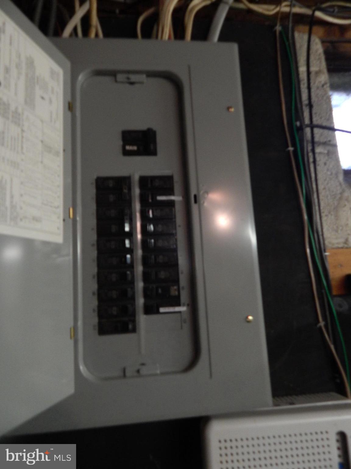 3 Alton Road Hamilton, NJ 08619 - Photo 35 of 44 100AMPS CIRCUIT BREAKER SYSTEM