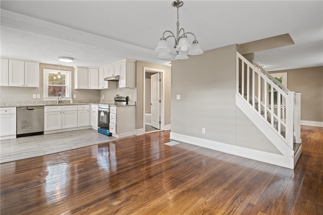 4717 Flat River Road Coventry, RI 02827 - Photo 10 of 28 dining area