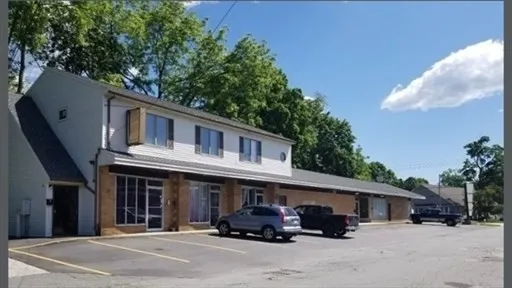 $1,700 | 2 Fairlawn Avenue, Unit SUITE 2, Oxford, MA 01540