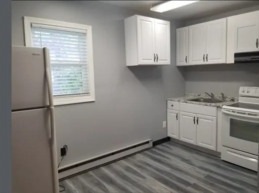 $1,700 | 2 Fairlawn Avenue, Unit SUITE 2, Oxford, MA 01540
