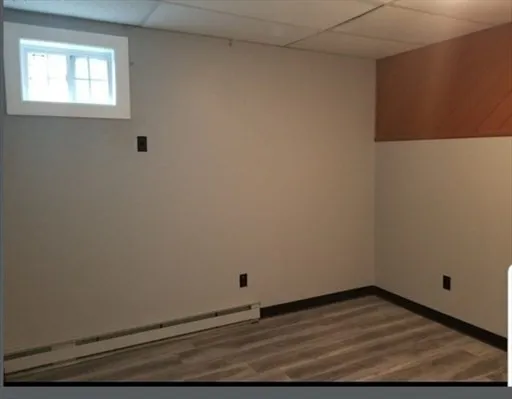 $1,700 | 2 Fairlawn Avenue, Unit SUITE 2, Oxford, MA 01540
