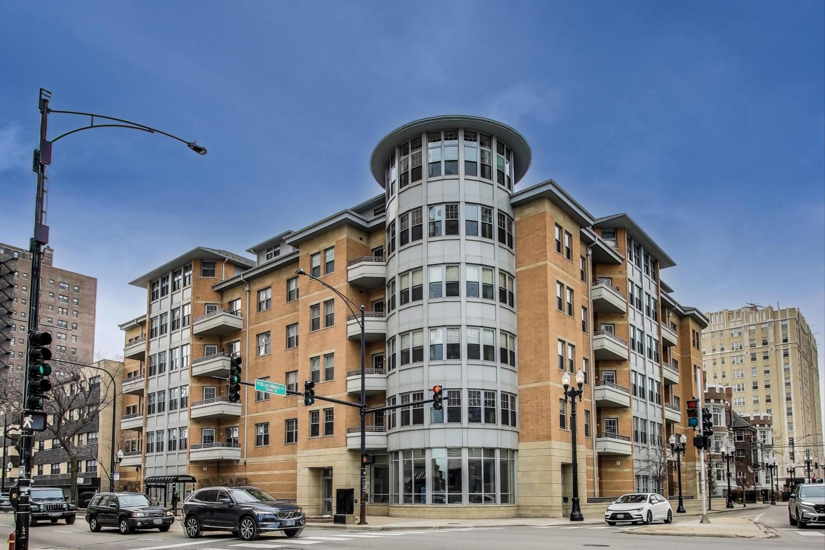 5556 North Sheridan Road, Unit 306 Chicago, IL 60640 - Photo 1 of 27