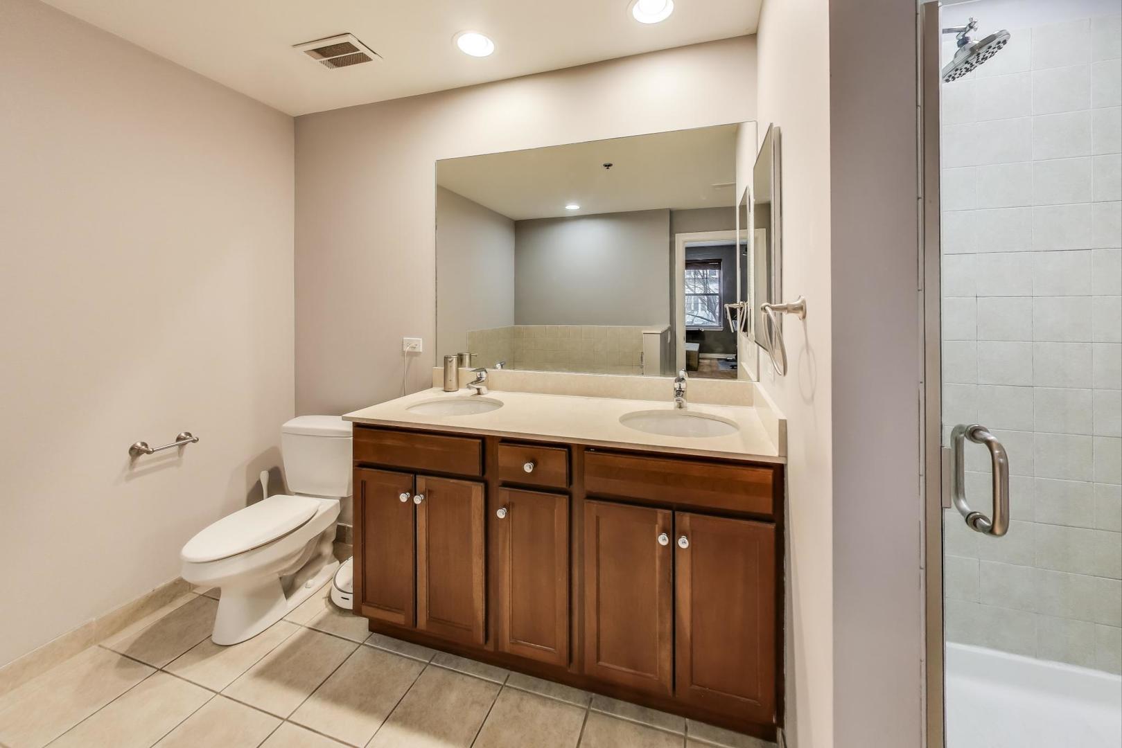 5556 North Sheridan Road, Unit 306 Chicago, IL 60640 - Photo 13 of 27