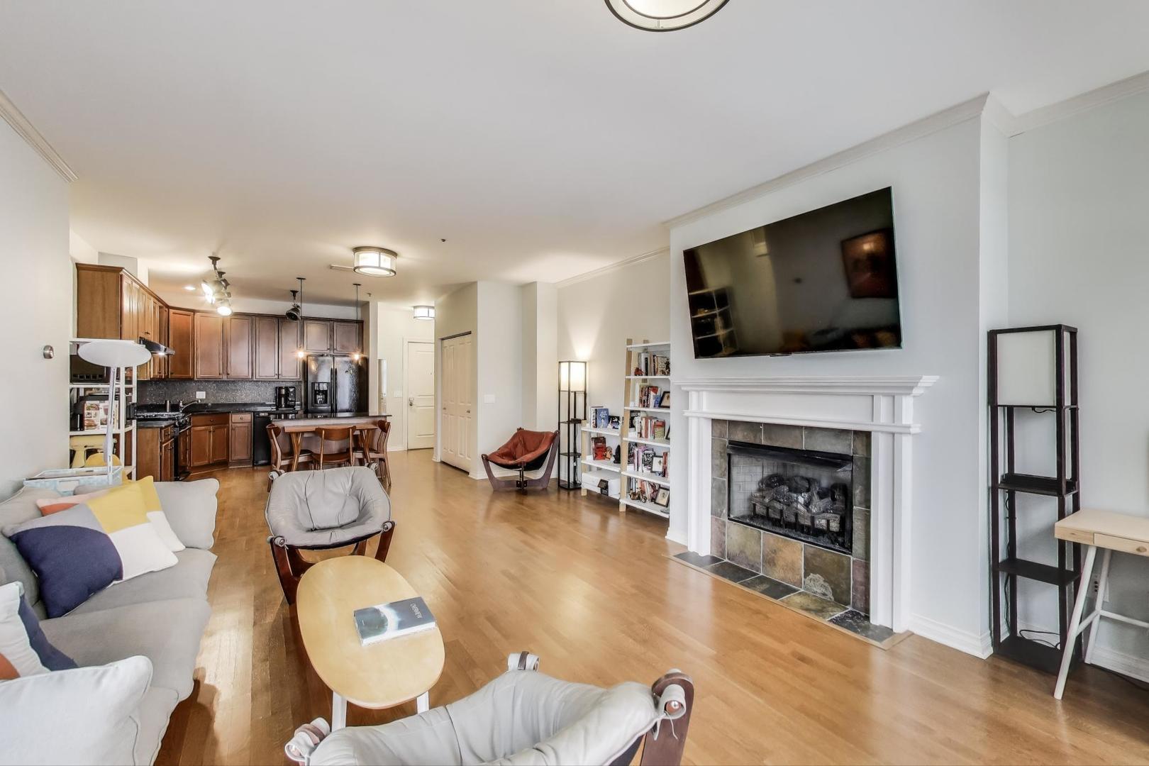 5556 North Sheridan Road, Unit 306 Chicago, IL 60640 - Photo 4 of 27