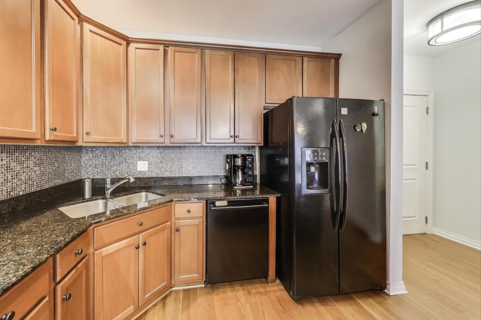 5556 North Sheridan Road, Unit 306 Chicago, IL 60640 - Photo 6 of 27