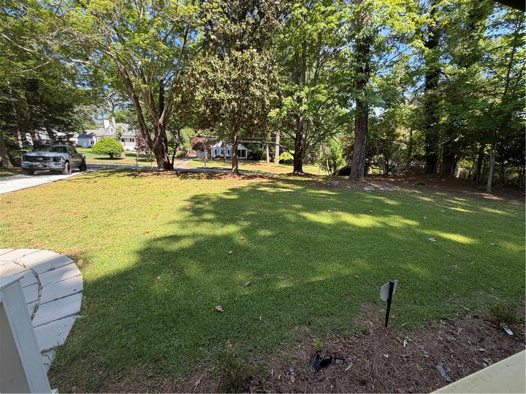 2190 Highview Road Southwest Atlanta, GA 30311 - Photo 3 of 25