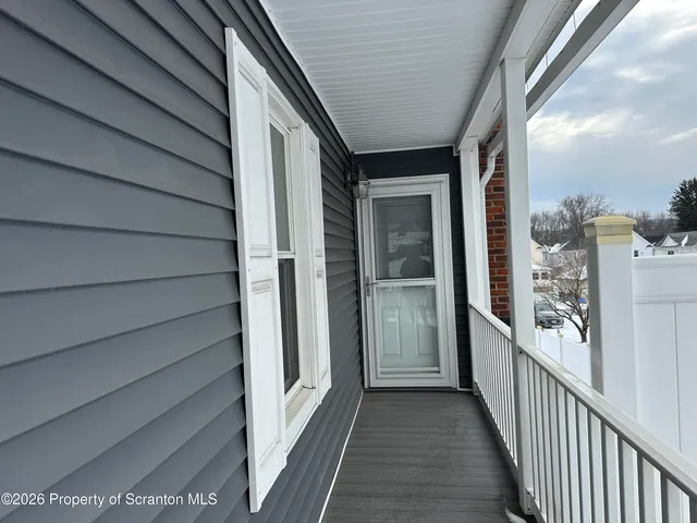 $1,300 | 546 Main Street, Dickson City, PA 18519