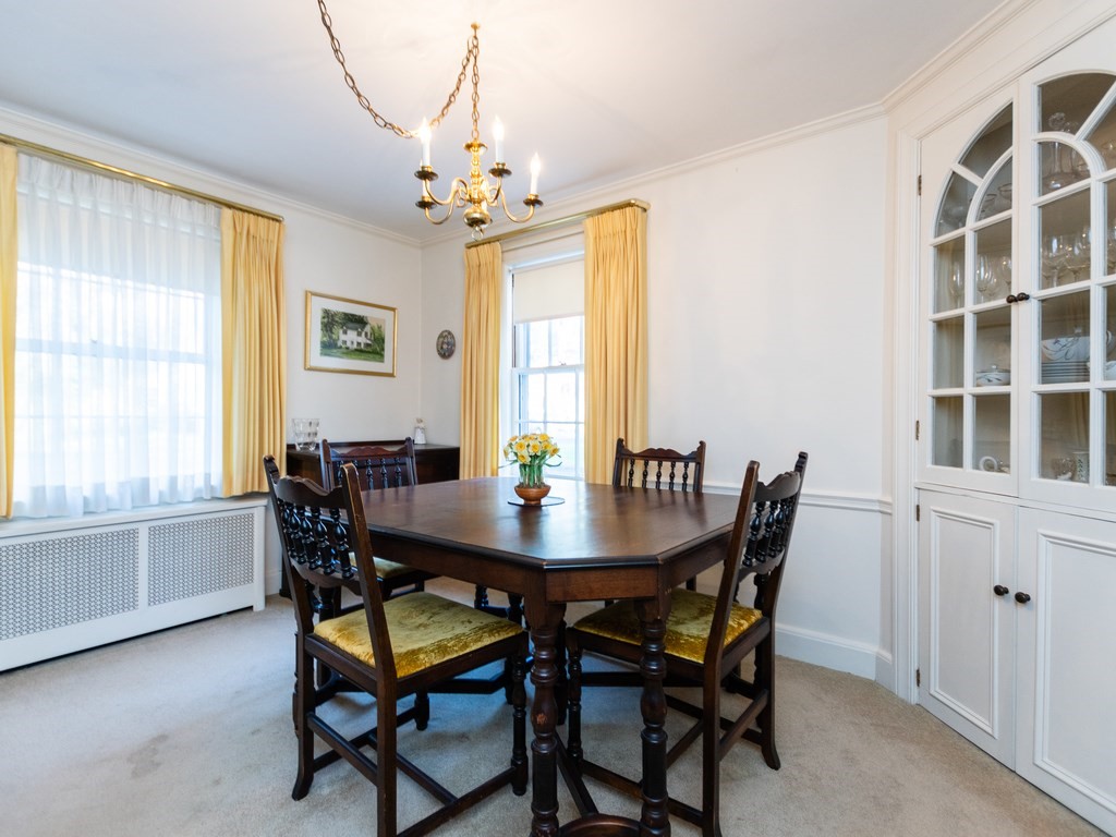 42 Martin Road Wellesley, MA 02481 - Photo 3 of 28 Gallery Image 3