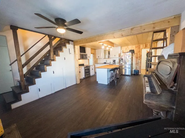 $549,000 | 140 North Railroad Street, Cambridge, ID 83610