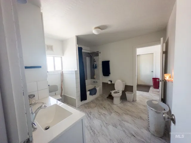 $549,000 | 140 North Railroad Street, Cambridge, ID 83610