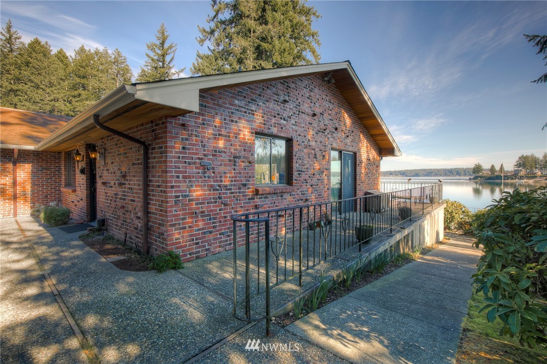 5660 East Grapeview Loop Road Allyn, WA 98524 - Photo 24 of 40 Gallery Image 24