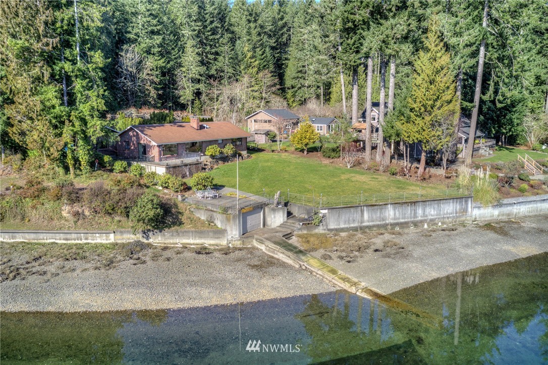 5660 East Grapeview Loop Road Allyn, WA 98524 - Photo 35 of 40 Gallery Image 35