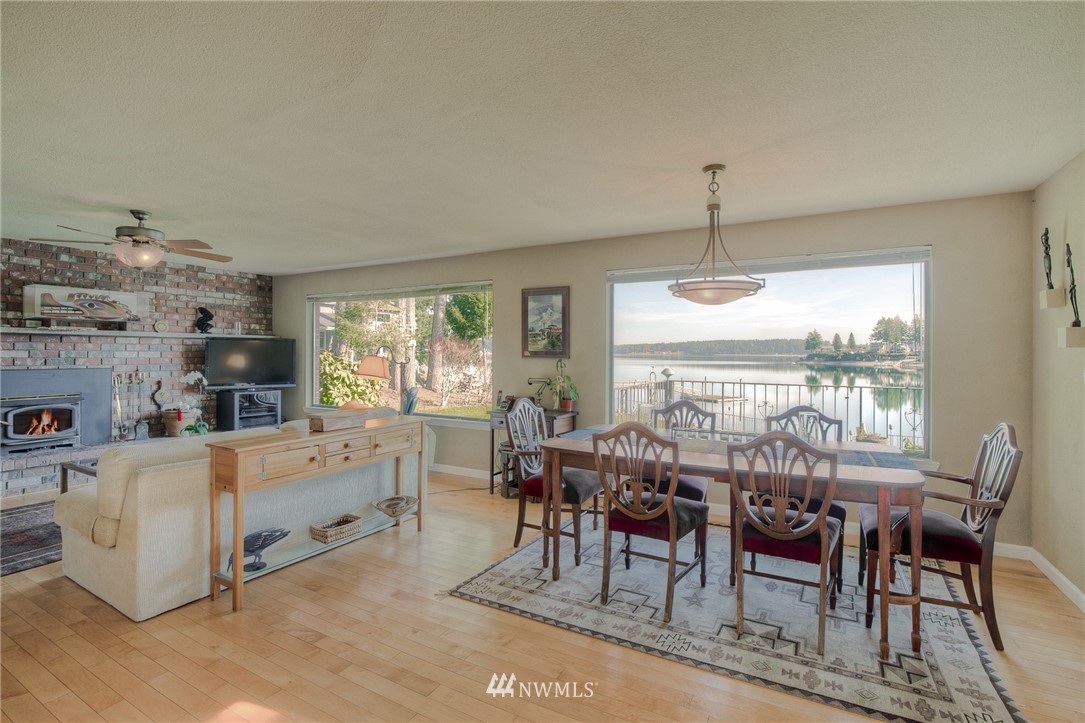 5660 East Grapeview Loop Road Allyn, WA 98524 - Photo 8 of 40 Gallery Image 8