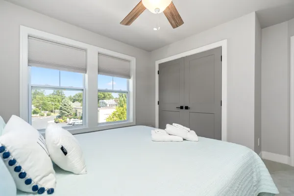 $1,050,000 | 118 Elkenburg Street, Unit 20, South Haven, MI 49090