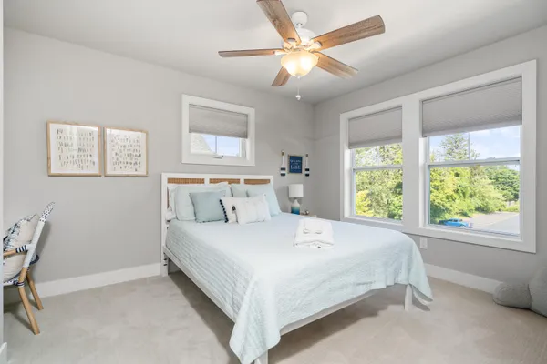 $1,050,000 | 118 Elkenburg Street, Unit 20, South Haven, MI 49090