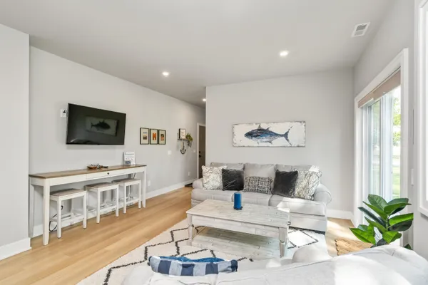 $1,050,000 | 118 Elkenburg Street, Unit 20, South Haven, MI 49090