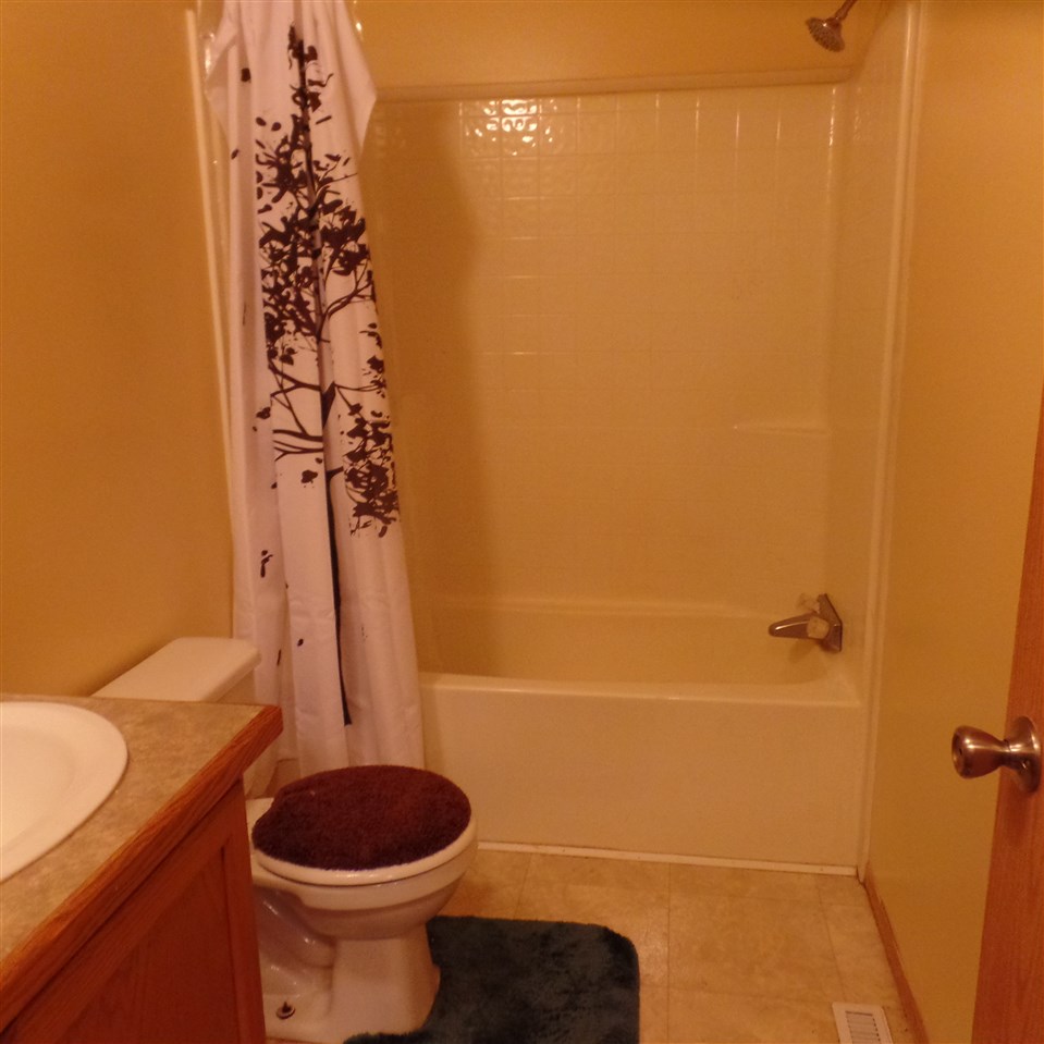 8245 East Baseline Road Mount Pleasant, MI 48858 - Photo 20 of 29 1830637-19.JPG