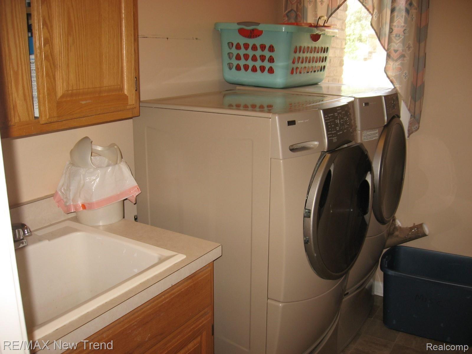 19031 Wayne Road Livonia, MI 48152 - Photo 23 of 56 IMG_7142 (1).JPG