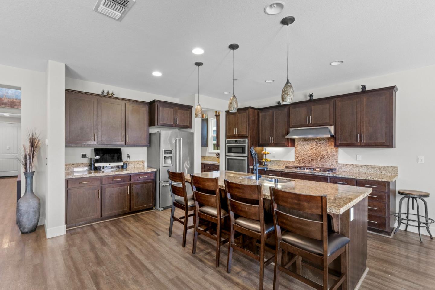 9850 Bobcat Court Gilroy, CA 95020 - Photo 6 of 41