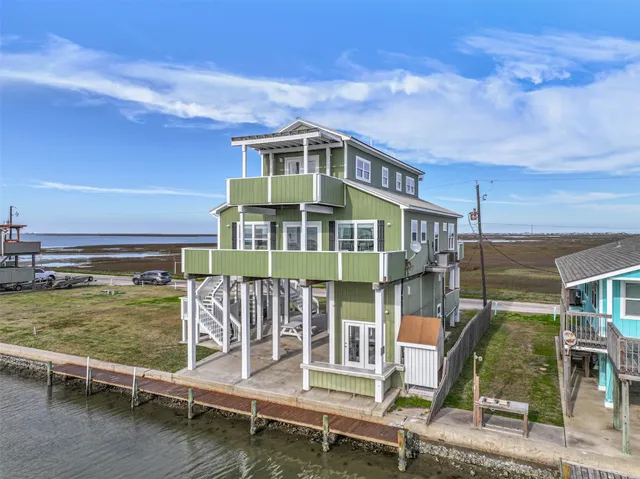 $785,000 | 503 Amigo Lane, Freeport, TX 77541