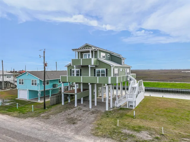 $785,000 | 503 Amigo Lane, Freeport, TX 77541