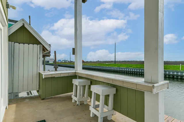 $785,000 | 503 Amigo Lane, Freeport, TX 77541