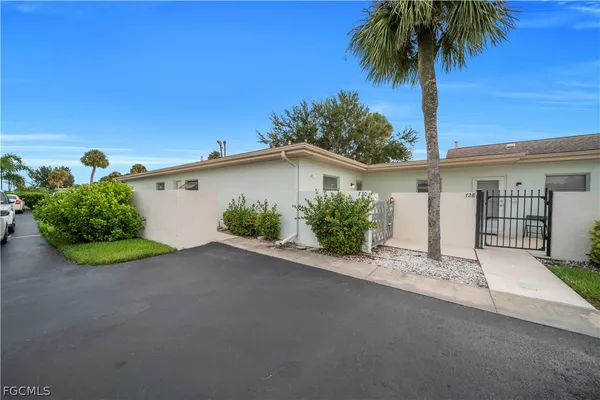 $1,100 | 730 Joel Boulevard, Lehigh Acres, FL 33936