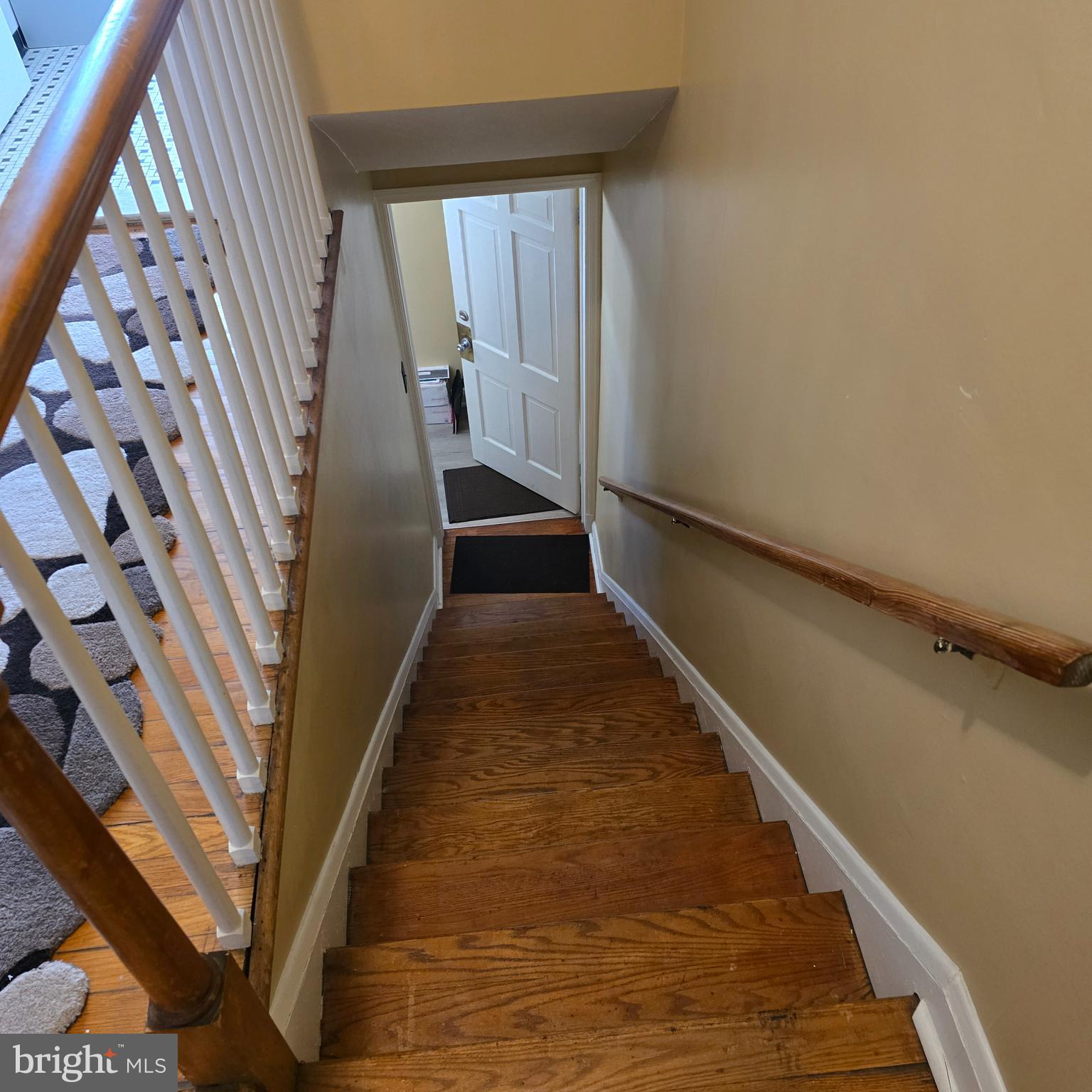 1508 Kennewick Road Baltimore, MD 21218 - Photo 2 of 15 a view of entryway