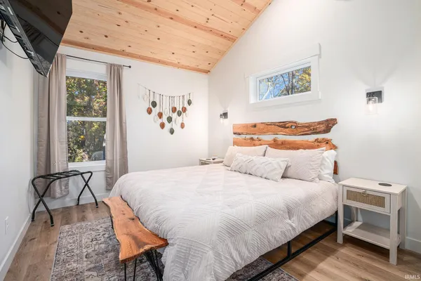 $775,000 | 57507 Red Bud Lane, Elkhart, IN 46517