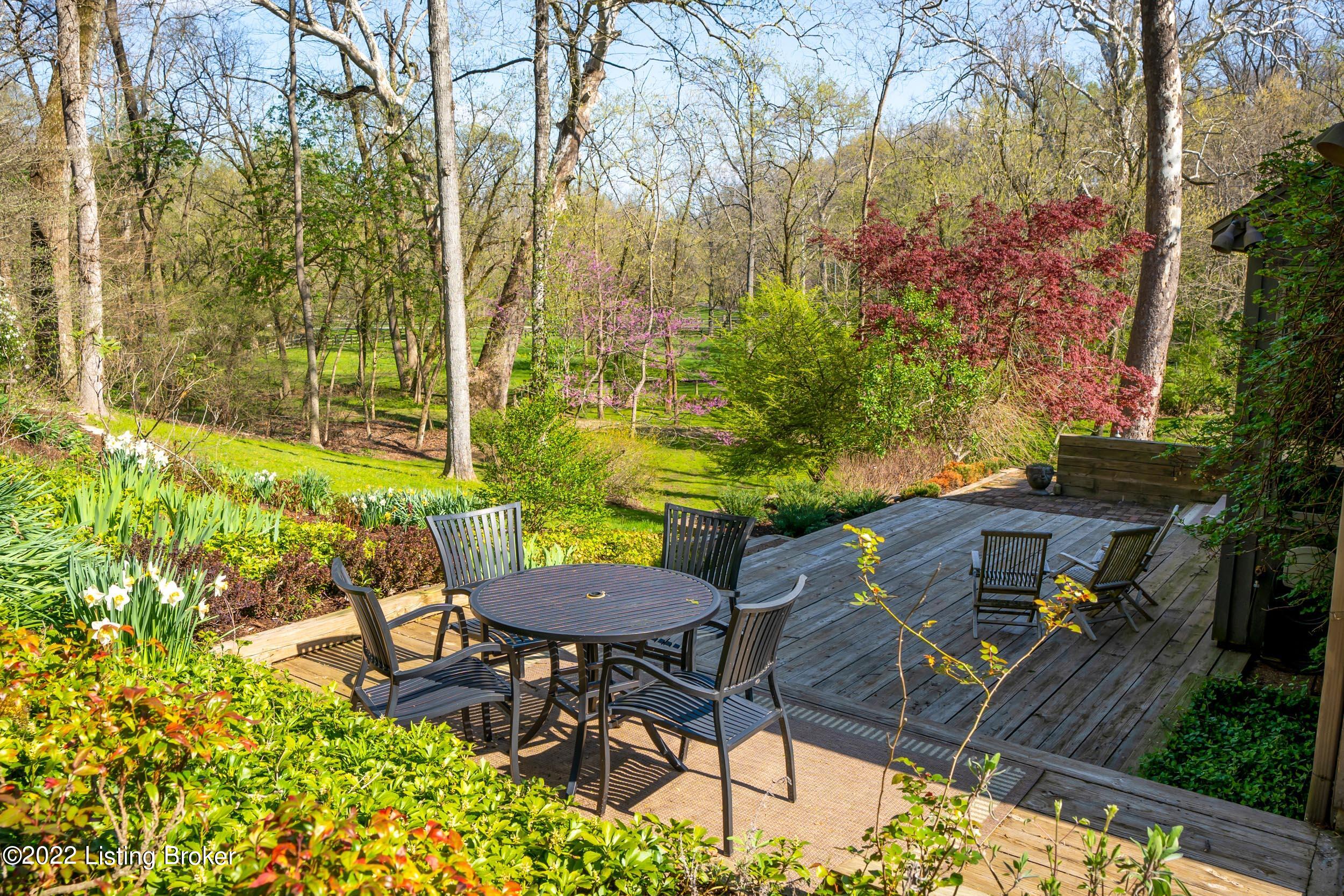 3400 Woodside Road Louisville, KY 40222 - Photo 10 of 53 3400 Woodside Road-24