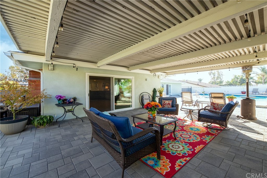 1817 Balboa Way Upland, CA 91784 - Photo 29 of 55 a living room with furniture and a potted plant