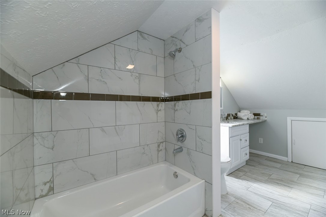 932 Cambridge Road Cleveland Heights, OH 44121 - Photo 19 of 35