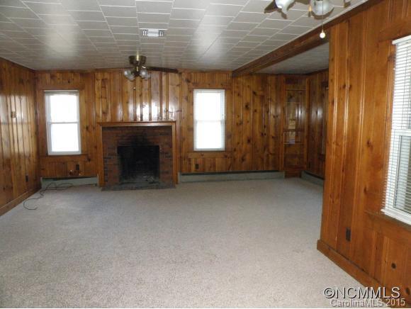 488 Bee Tree Road Swannanoa, NC 28778 - Photo 2 of 23 Gallery Image 2