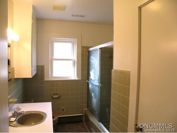 488 Bee Tree Road Swannanoa, NC 28778 - Photo 8 of 23 Gallery Image 8