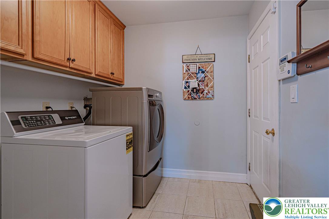 697 Ryan Drive Allentown, PA 18103 - Photo 15 of 48 Gallery Image 15