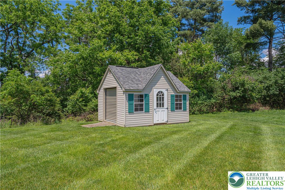 697 Ryan Drive Allentown, PA 18103 - Photo 45 of 48 Gallery Image 45
