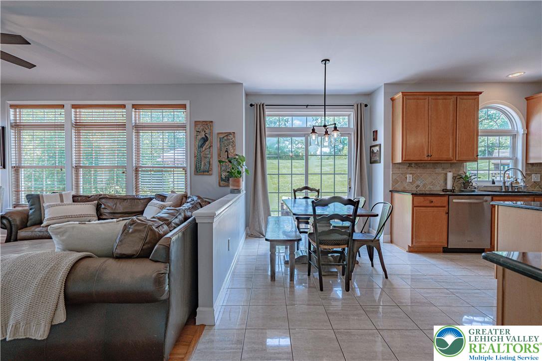 697 Ryan Drive Allentown, PA 18103 - Photo 8 of 48 Gallery Image 8