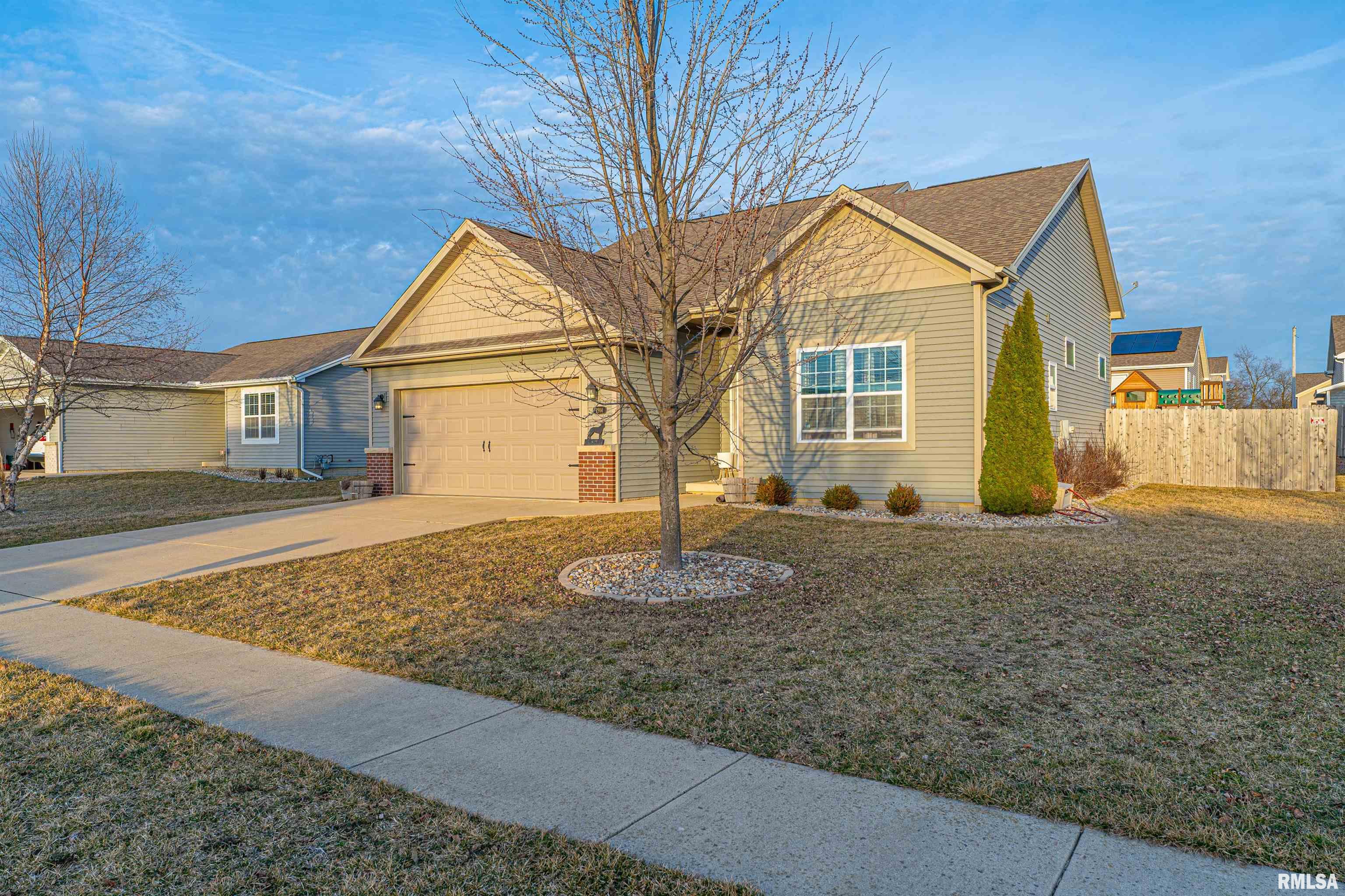 2914 Bardwell Road Bloomington, IL 61704 - Photo 1 of 45 Gallery Image 1