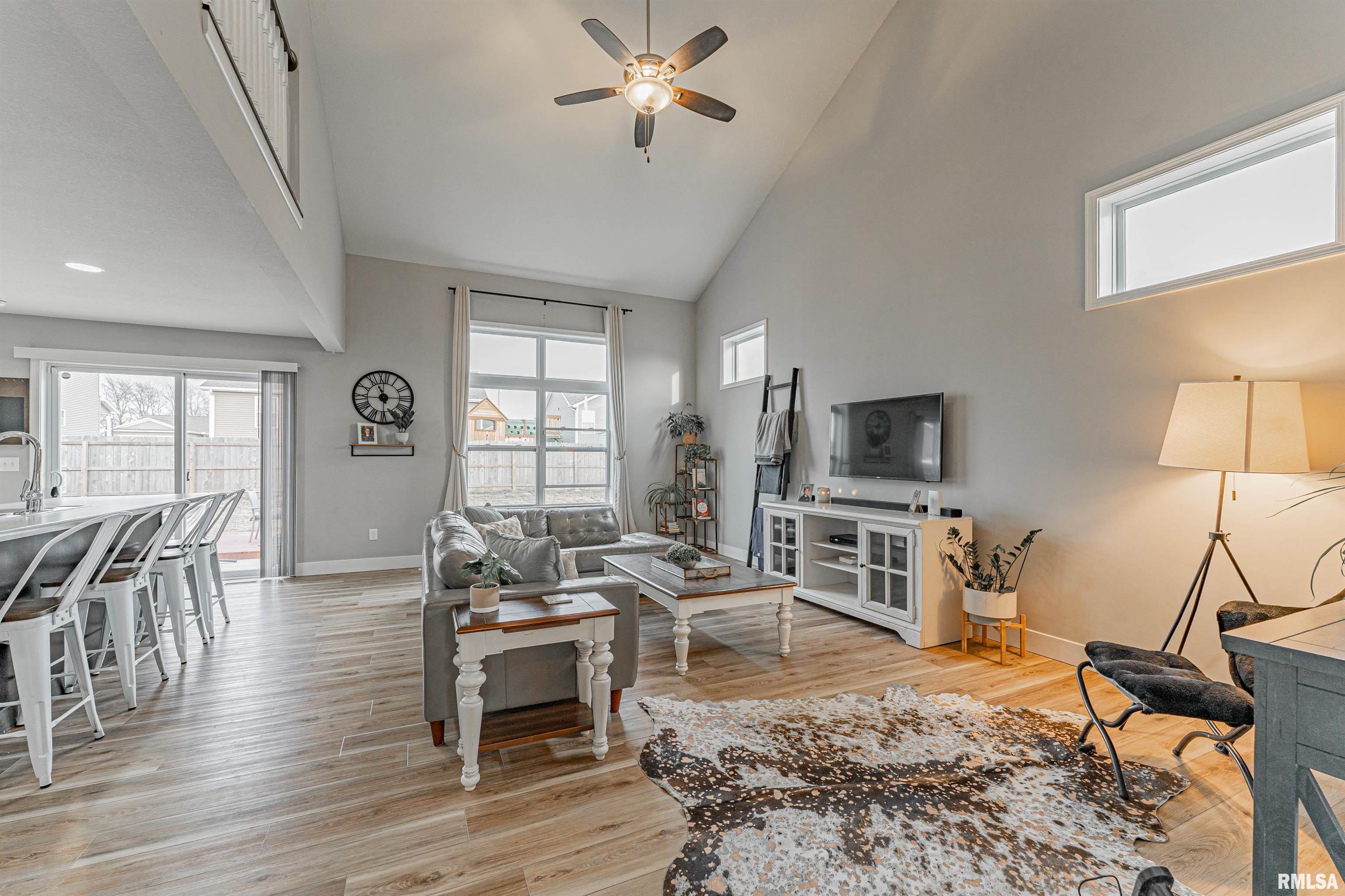 2914 Bardwell Road Bloomington, IL 61704 - Photo 12 of 45 Gallery Image 12