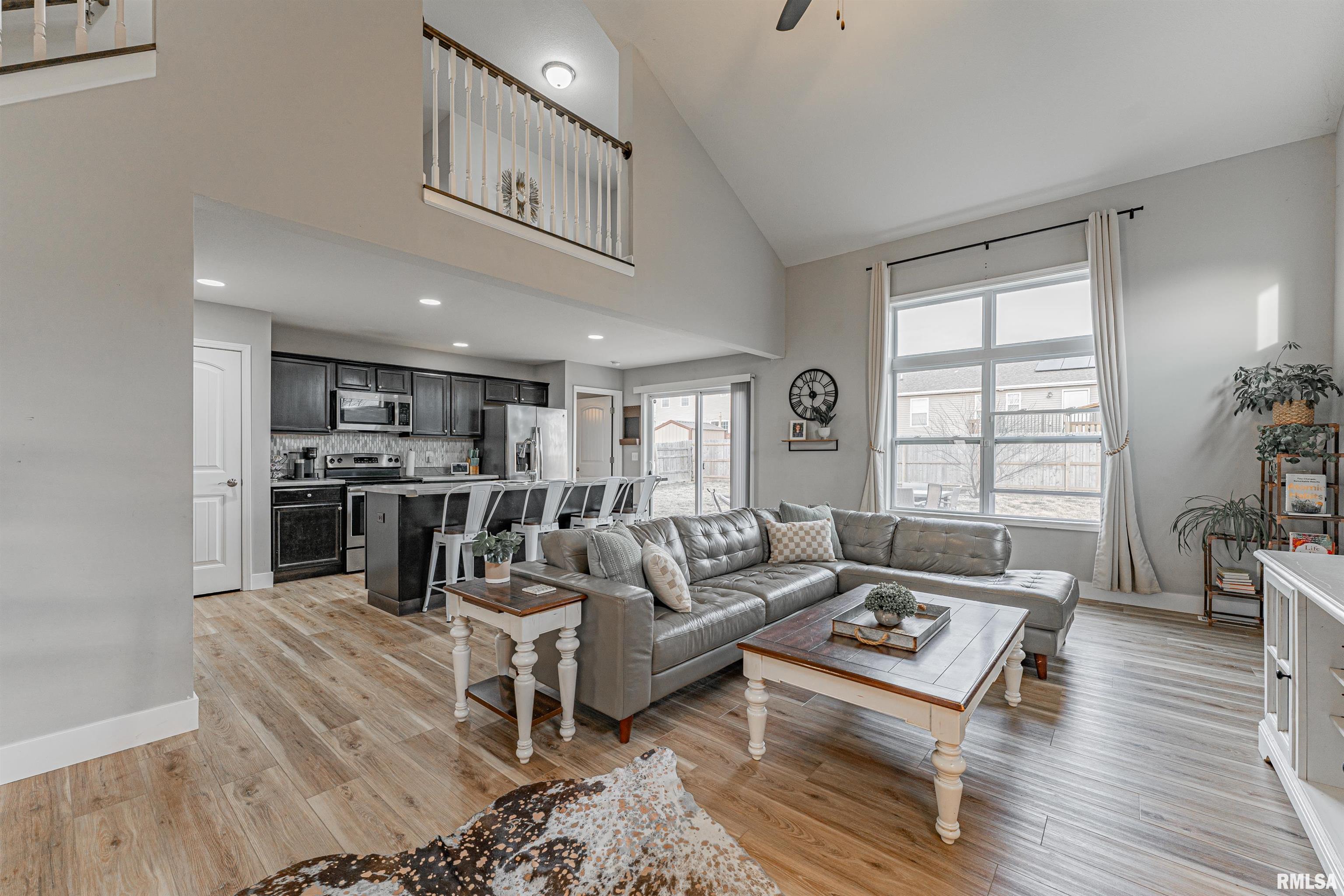 2914 Bardwell Road Bloomington, IL 61704 - Photo 13 of 45 Gallery Image 13