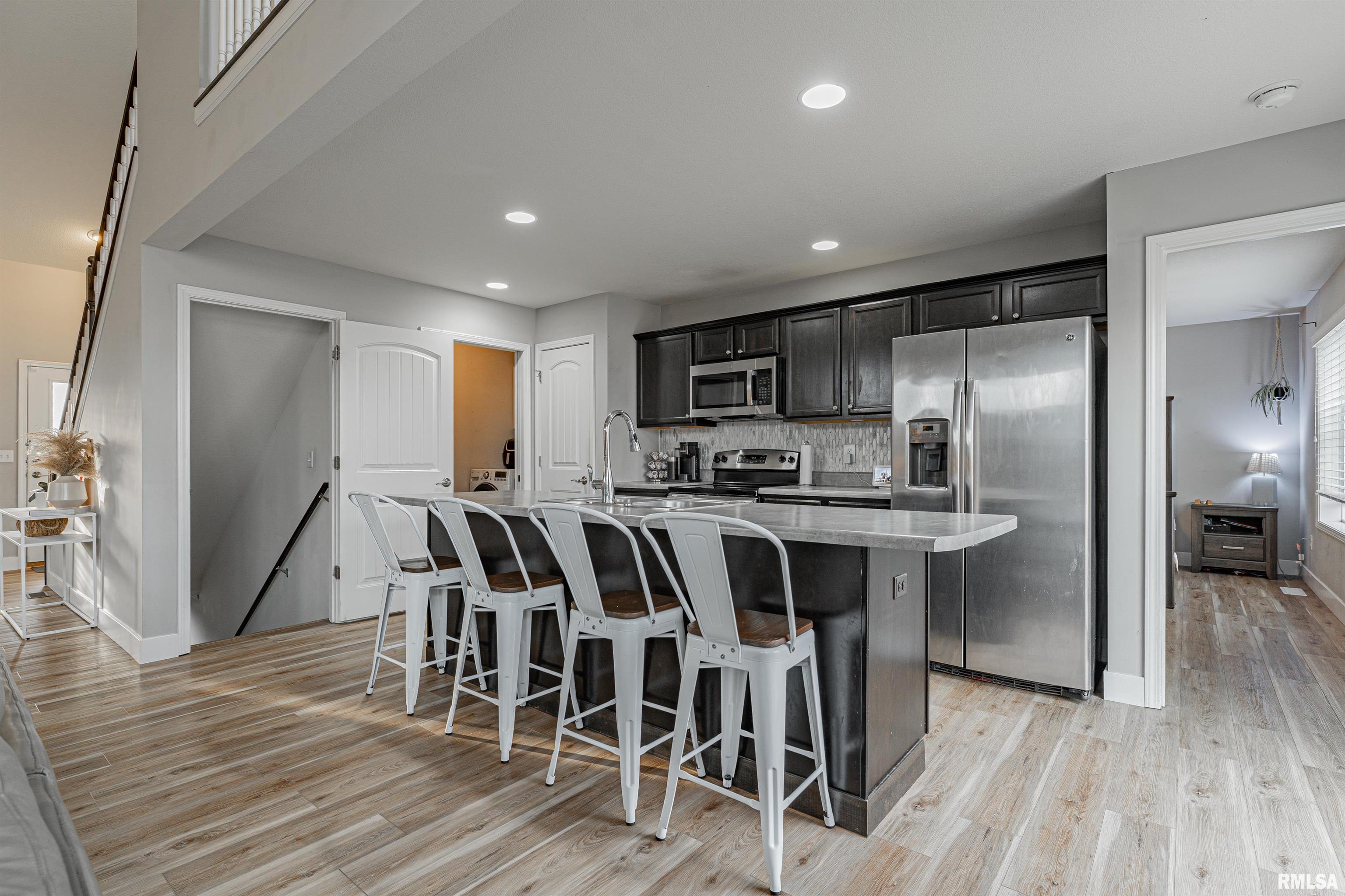 2914 Bardwell Road Bloomington, IL 61704 - Photo 17 of 45 Gallery Image 17