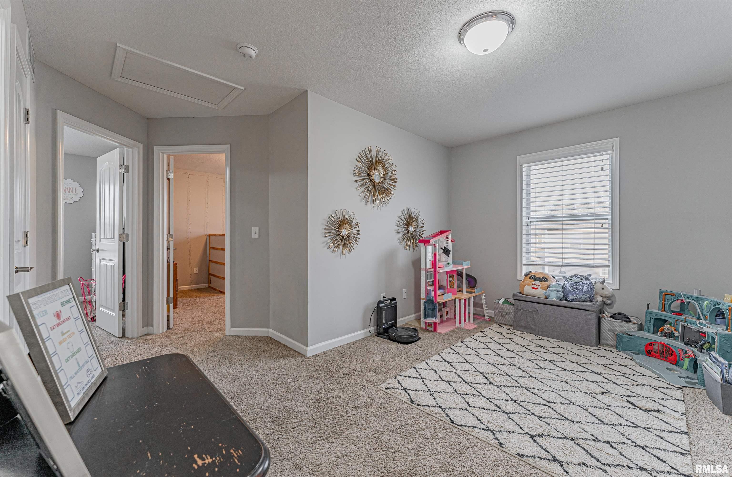 2914 Bardwell Road Bloomington, IL 61704 - Photo 25 of 45 Gallery Image 25