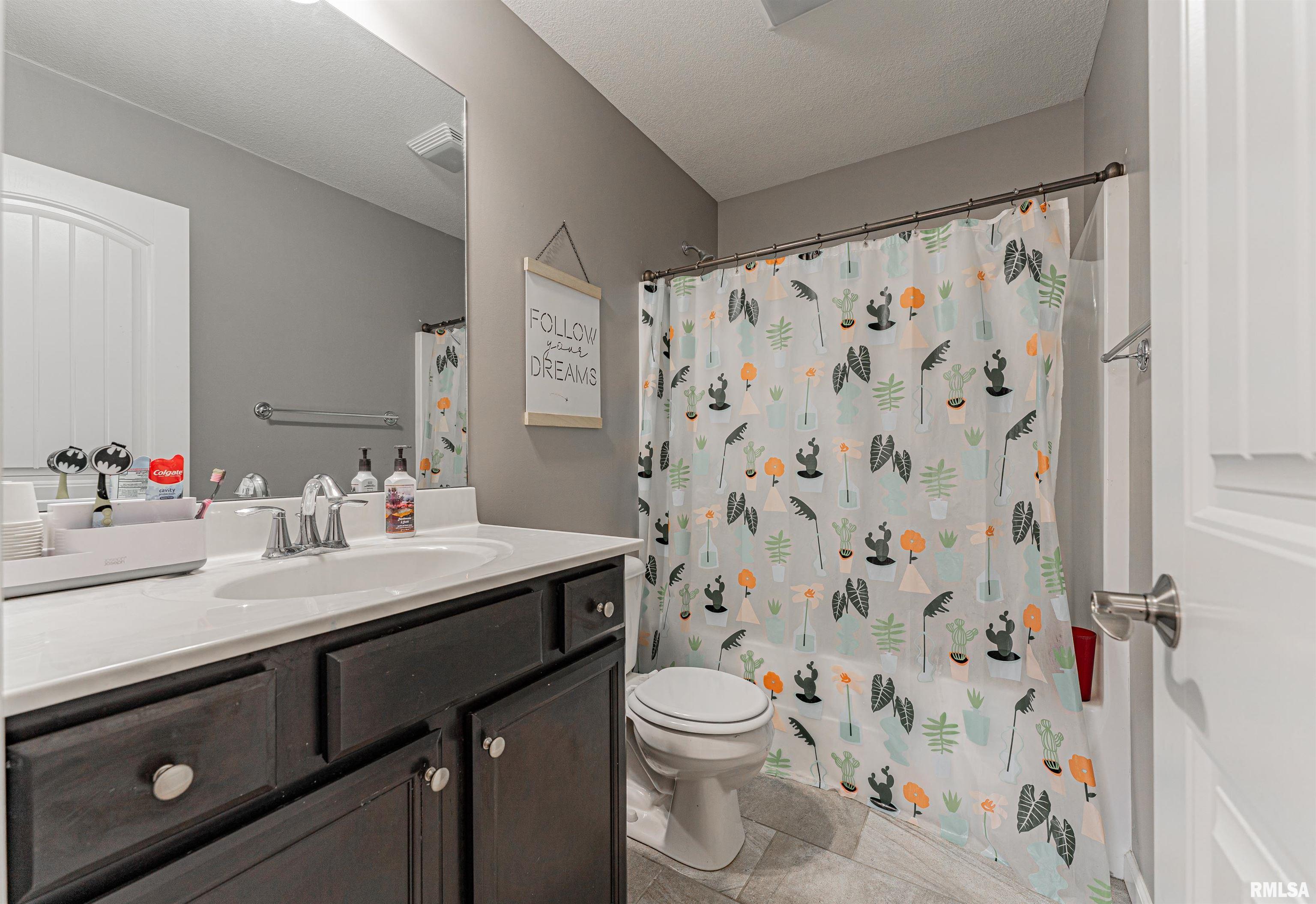 2914 Bardwell Road Bloomington, IL 61704 - Photo 31 of 45 Gallery Image 31
