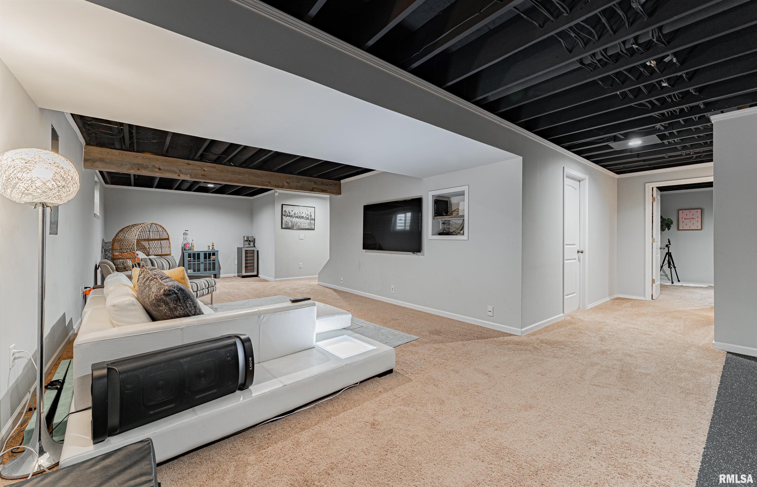 2914 Bardwell Road Bloomington, IL 61704 - Photo 34 of 45 Gallery Image 34