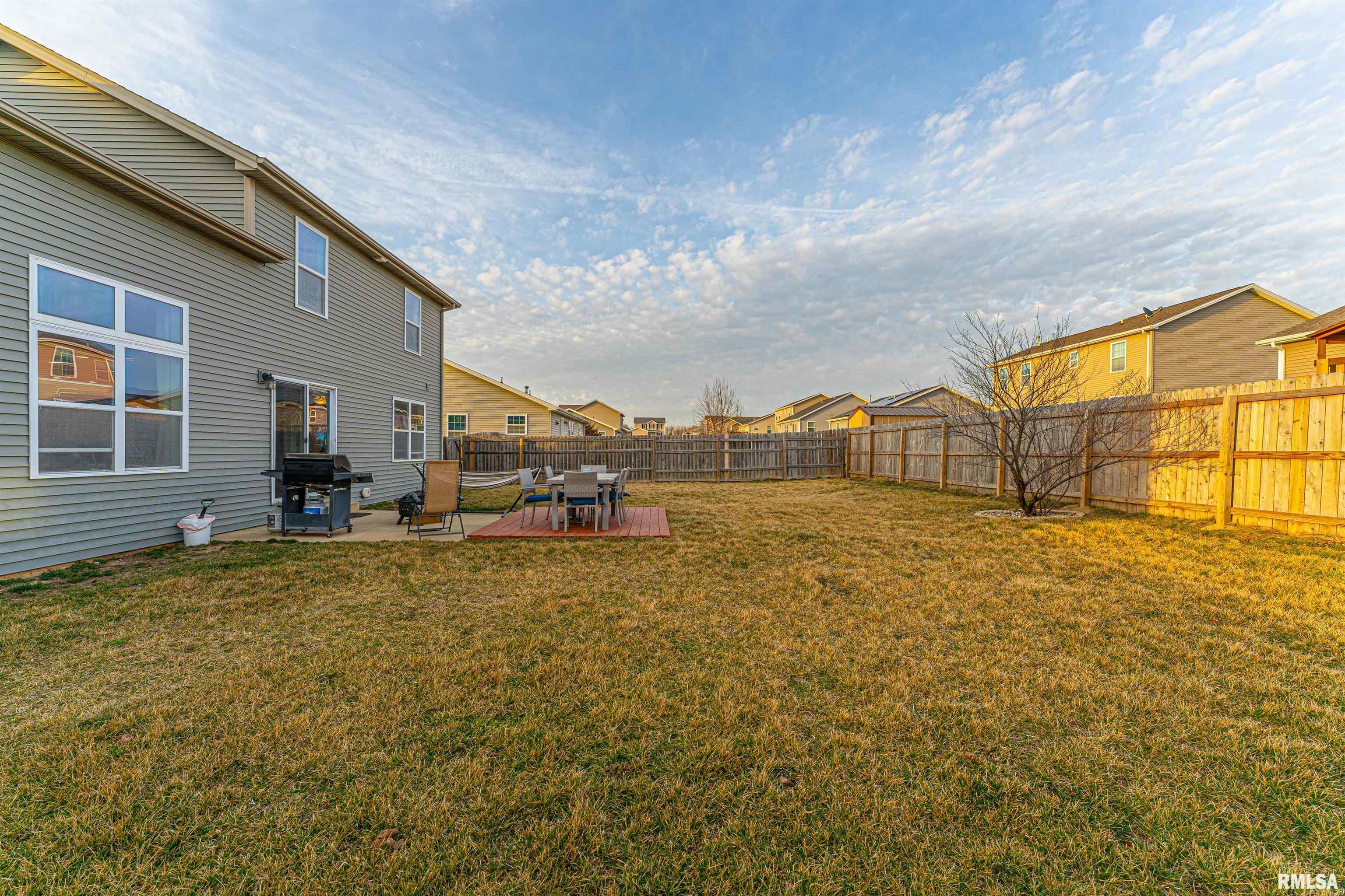 2914 Bardwell Road Bloomington, IL 61704 - Photo 42 of 45 Gallery Image 42