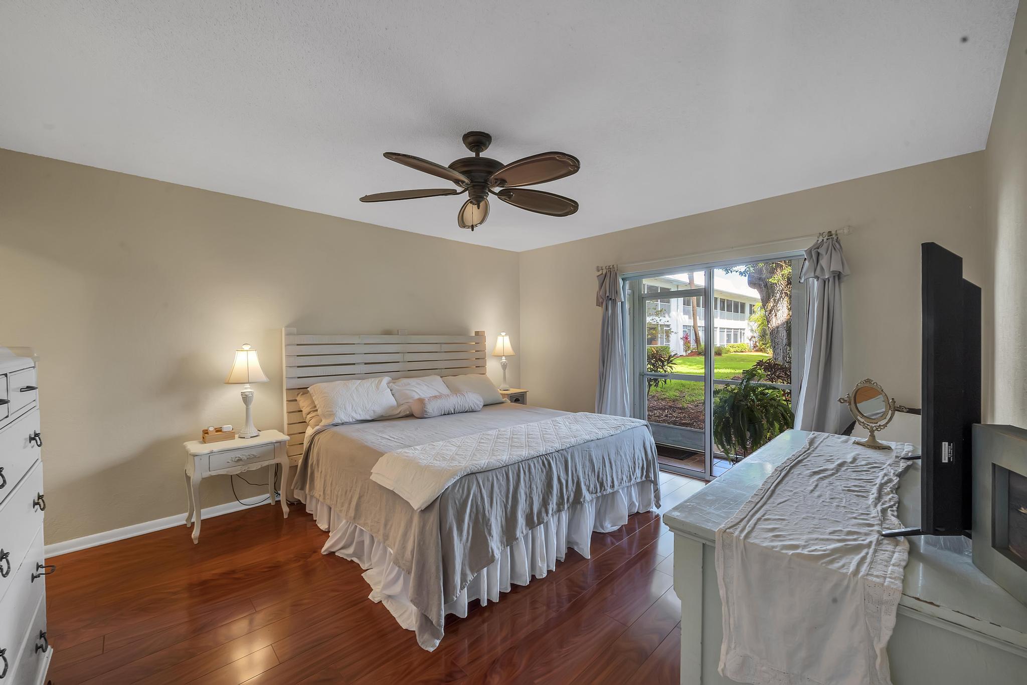 1854 Southwest Palm City Road, Unit 102 Stuart, FL 34994 - Photo 13 of 44 A2E230B6-05D7-4787-A03A-B0E908FA639E