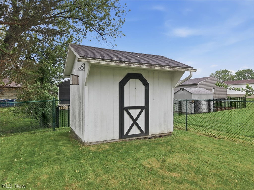 518 Spring Street Struthers, OH 44471 - Photo 25 of 27 Gallery Image 25