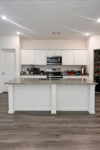 $325,000 | 2437 Frio River Road, Glenn Heights, TX 75154